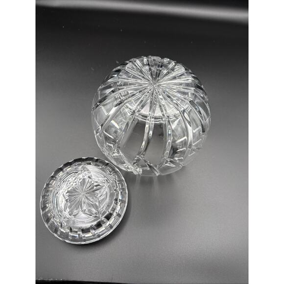 ROSE BOWL Cut CRYSTAL Glass BALL SHAPED Round VASE w SWIRL Cuts - 6”x6” W/ LID - Picture 10 of 12
